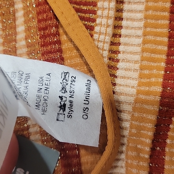 NWT tank top - Picture 3 of 3